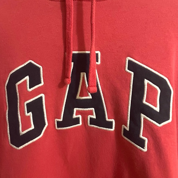 Gap Arch Logo Red Hoodie Sweatshirt Women’s Size Small - Picture 2 of 4